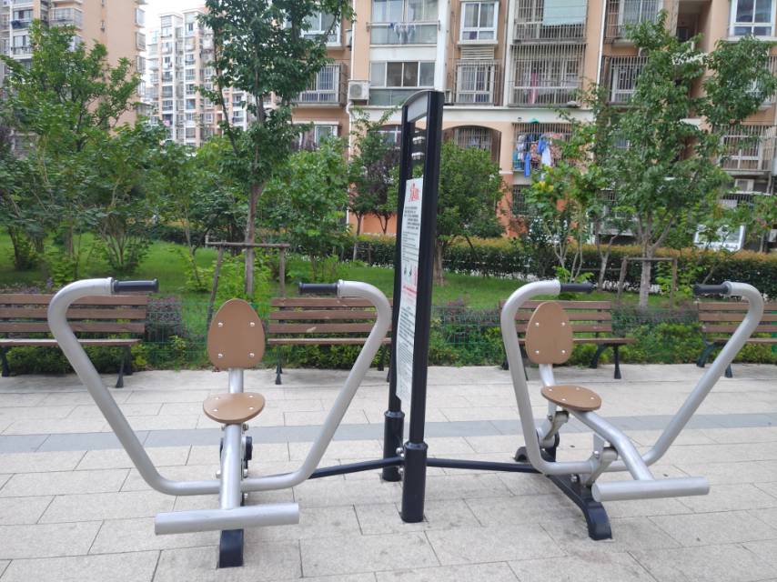 自重式劃船訓(xùn)練器