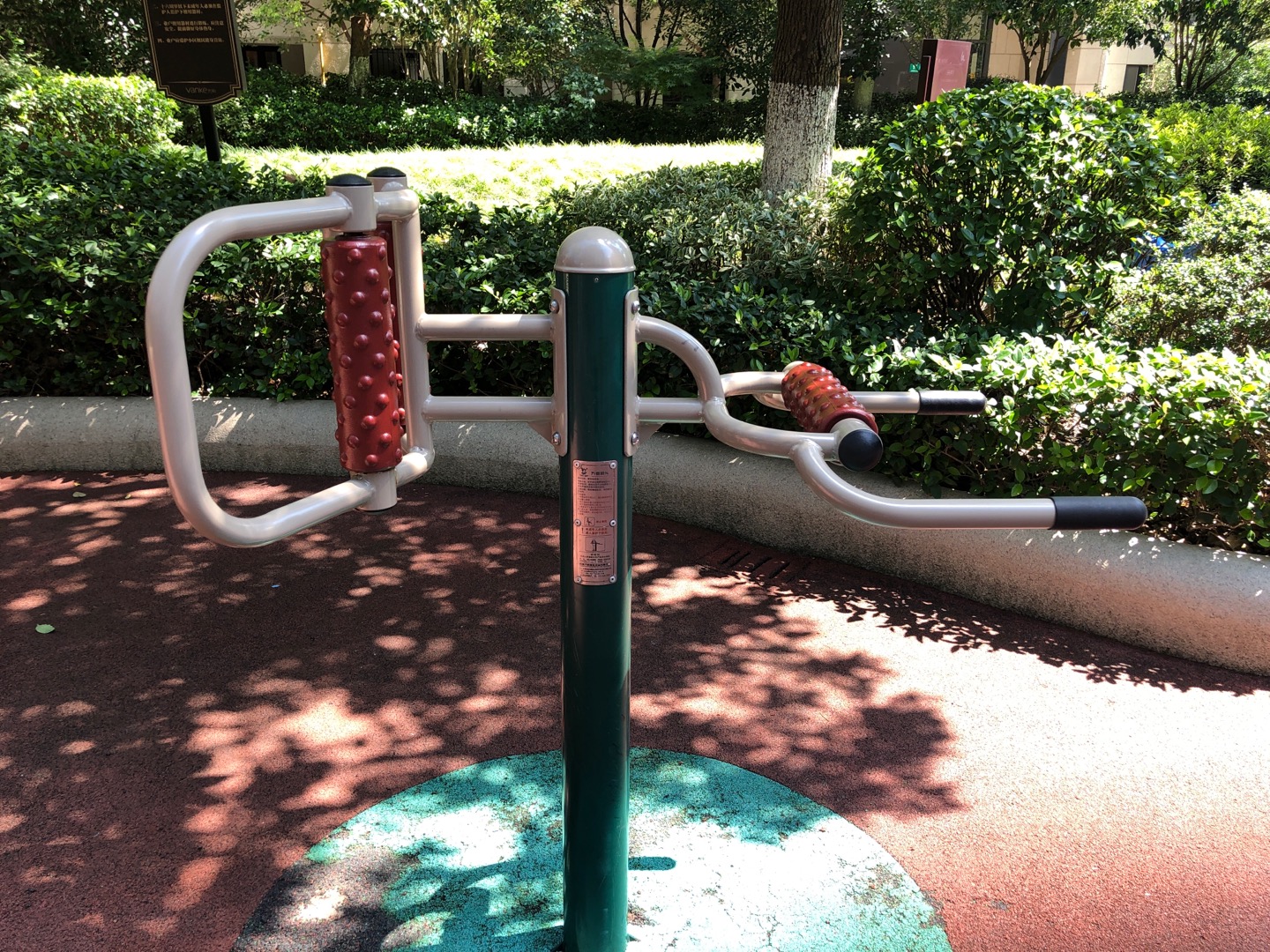 腰背按摩器 腰背按摩器