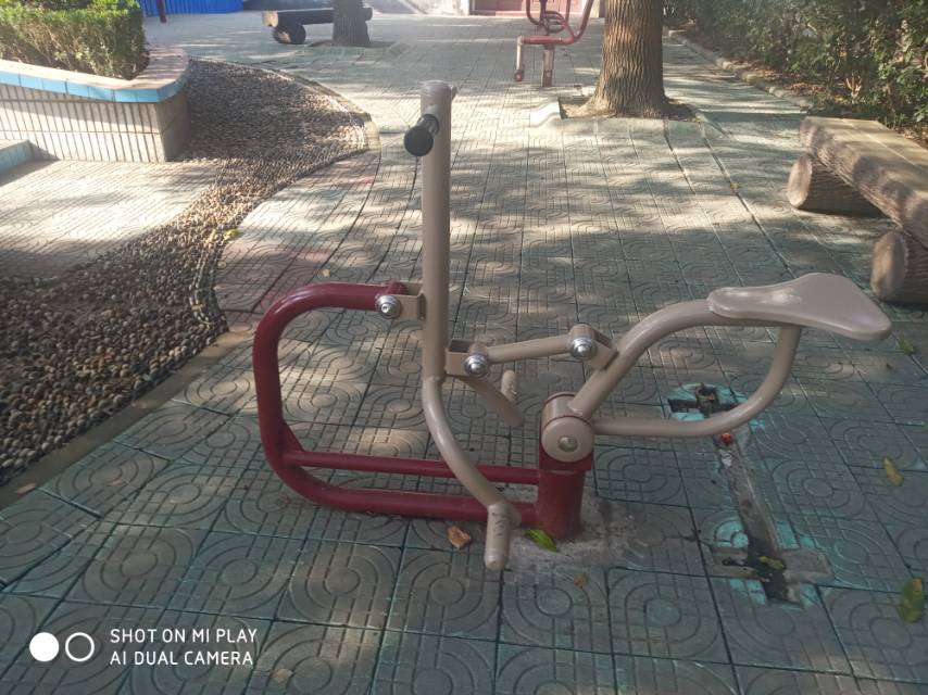 騎馬機(jī) 騎馬機(jī)