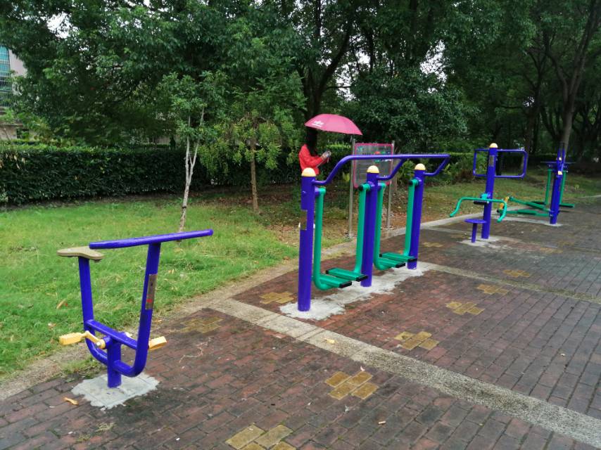 馬橋鎮(zhèn)元吉居委市民益智健身苑點(B)