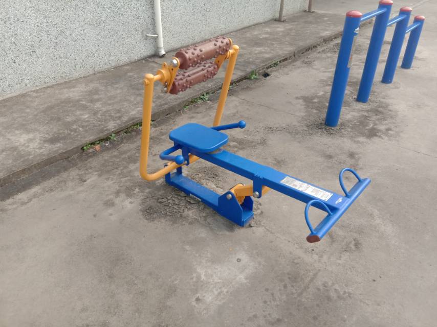 腹背屈伸訓(xùn)練器