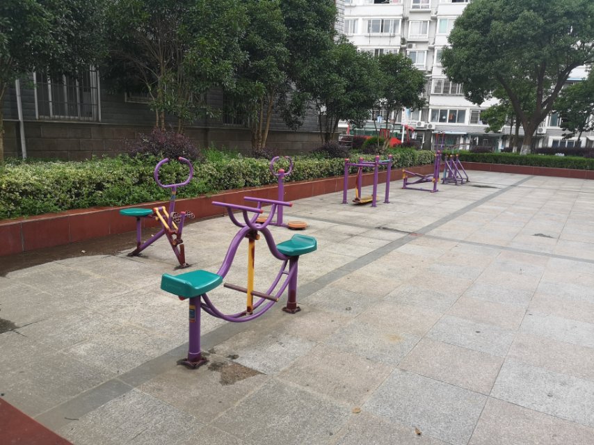 柘林鎮(zhèn)臨海社區(qū)海畔家園市民益智健身點(diǎn)