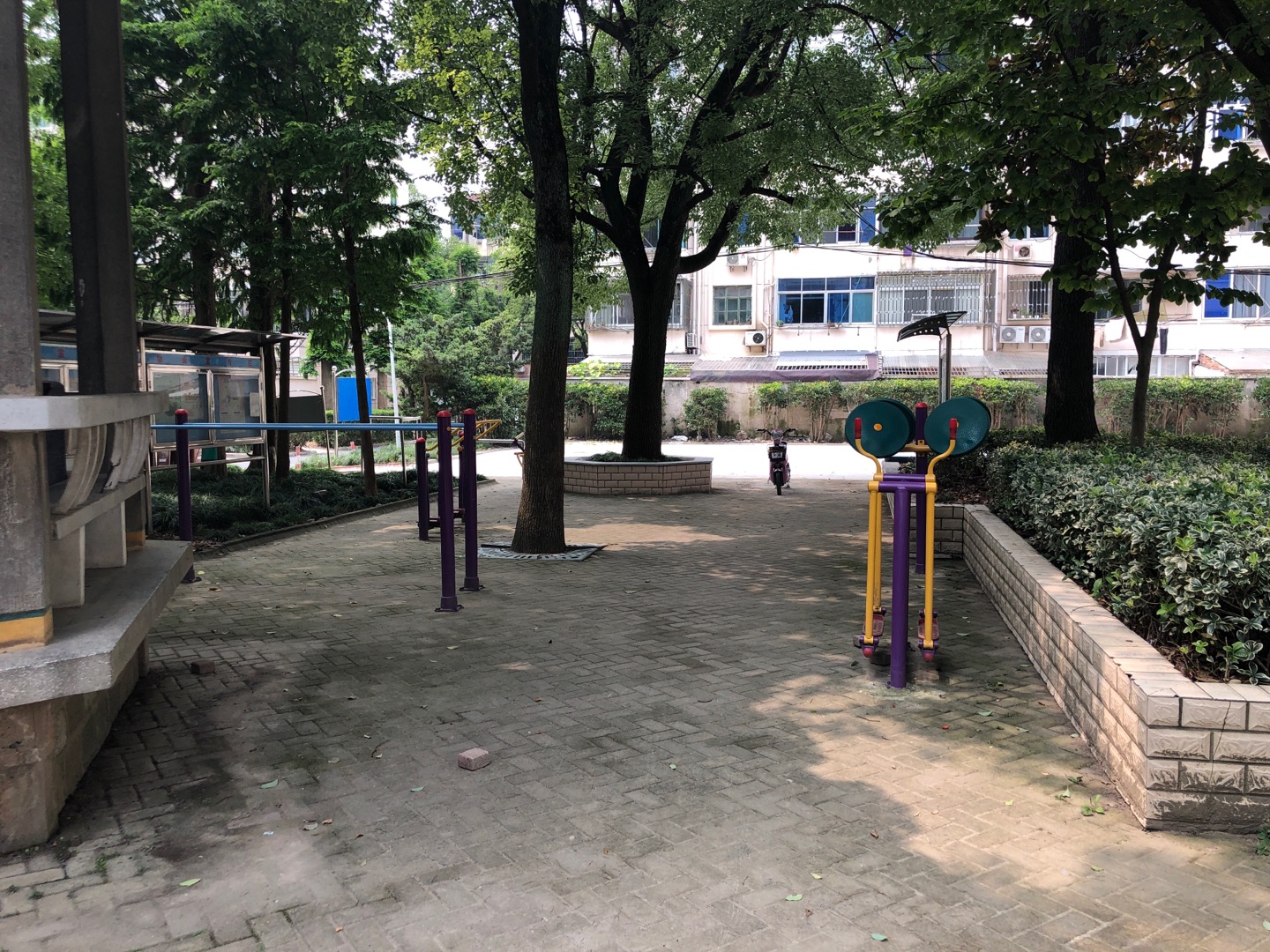 解放二居健身點③