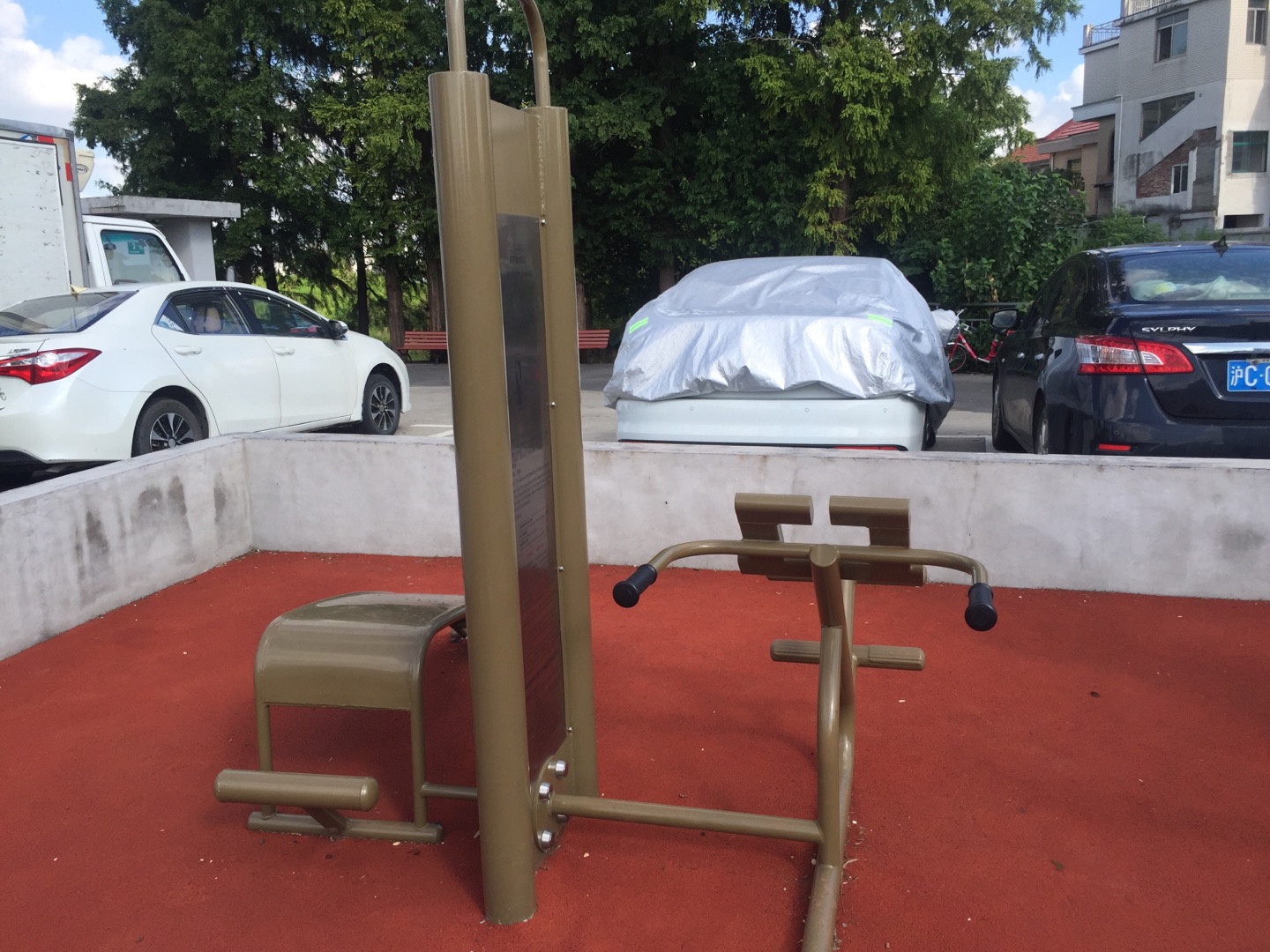 背肌腹肌訓(xùn)練器(兩站位) 背肌腹肌訓(xùn)練器(兩站位)