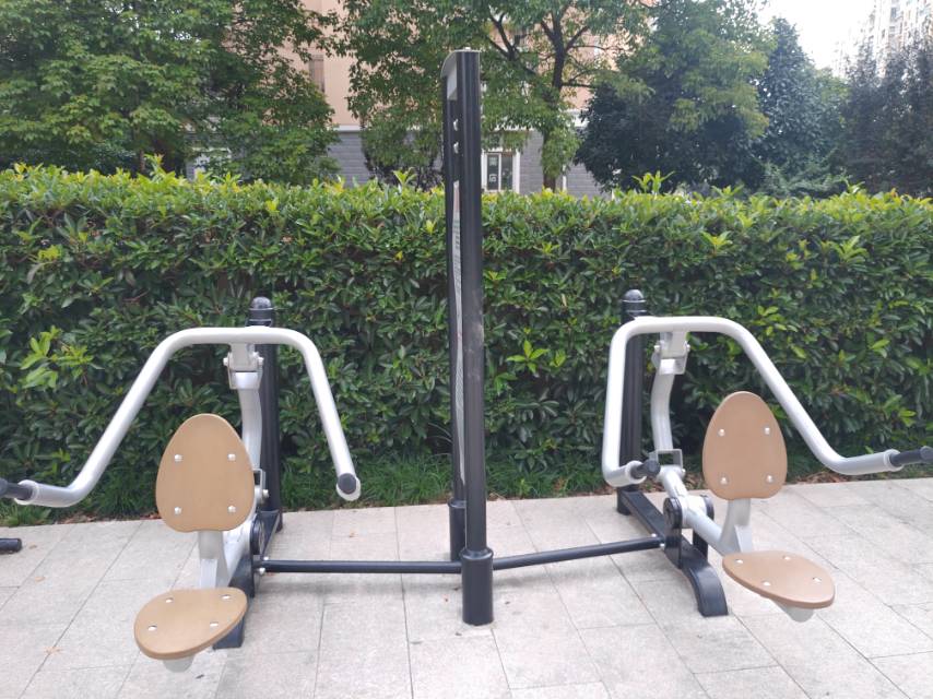 自重式下壓訓(xùn)練器