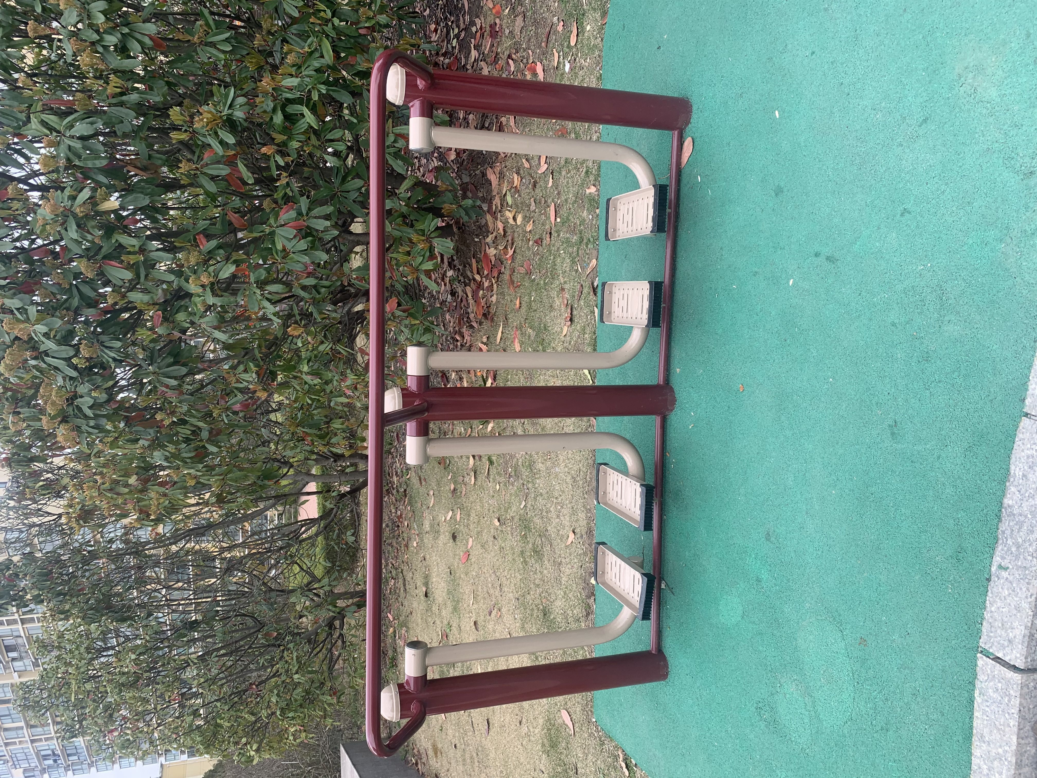 二位太空漫步機