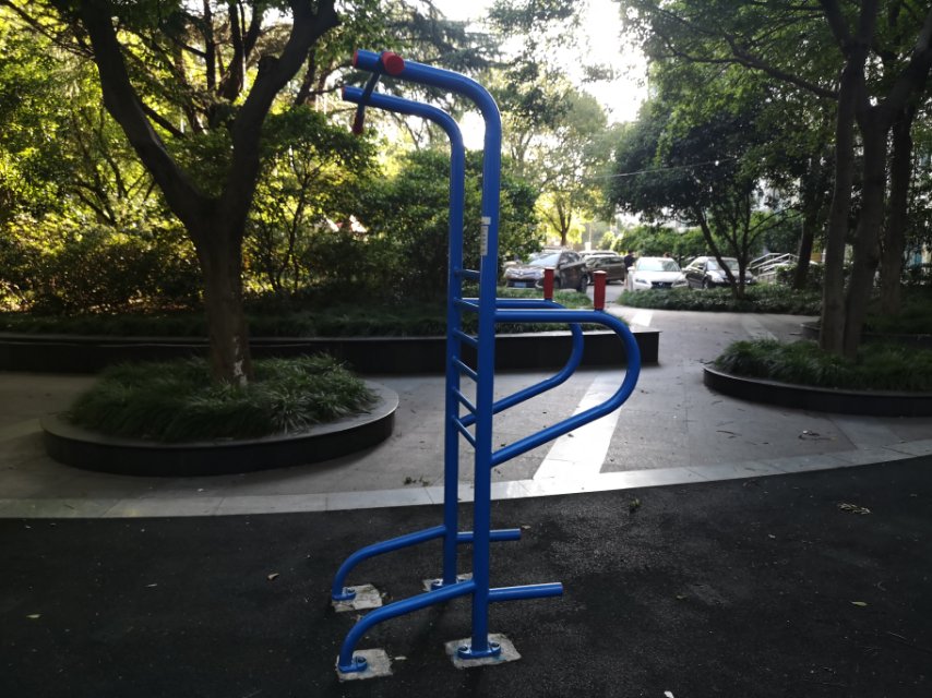 多功能訓(xùn)練器