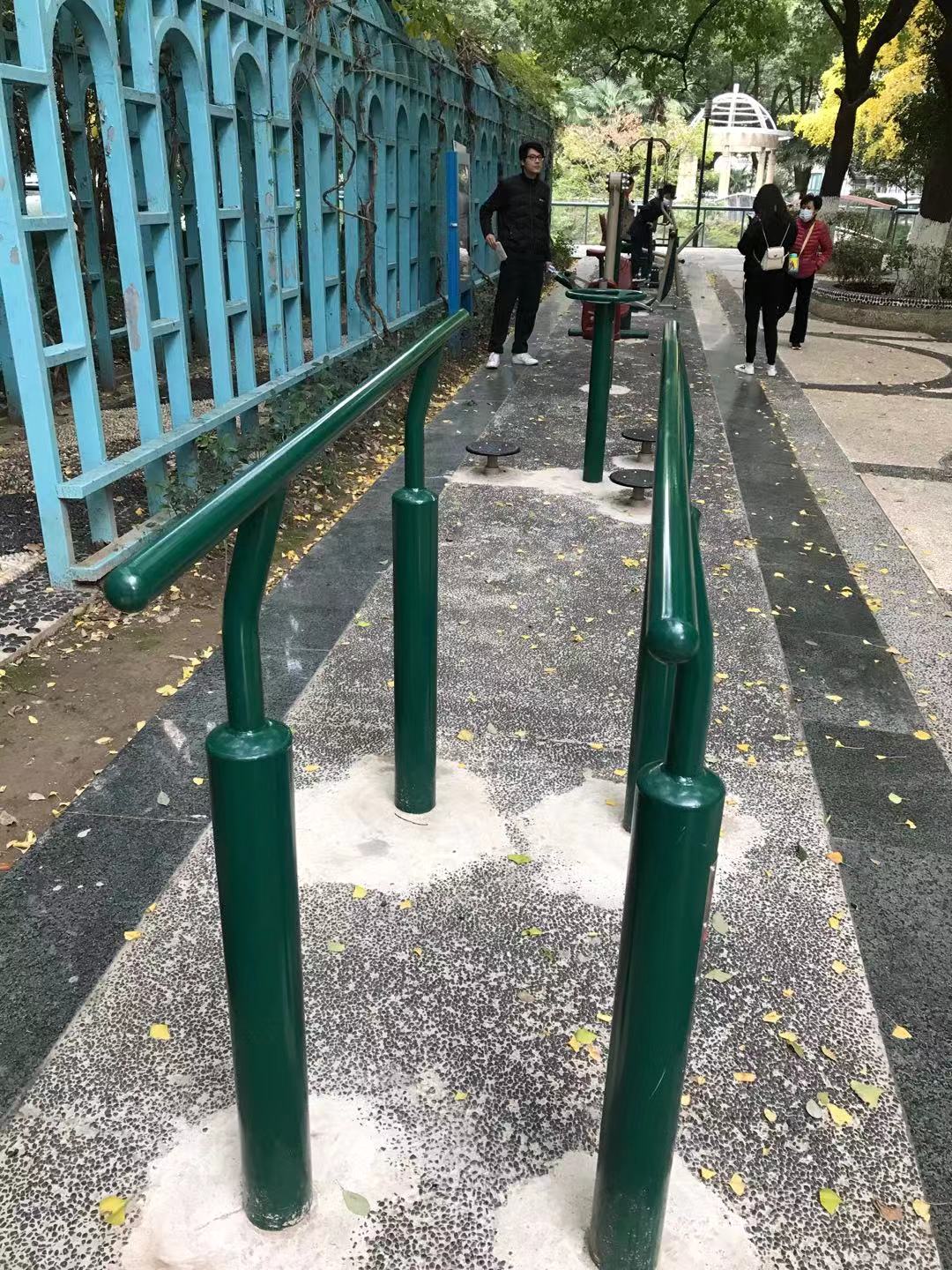 靜安區(qū)曹家渡街道達安居委健身點（長壽路999弄一）