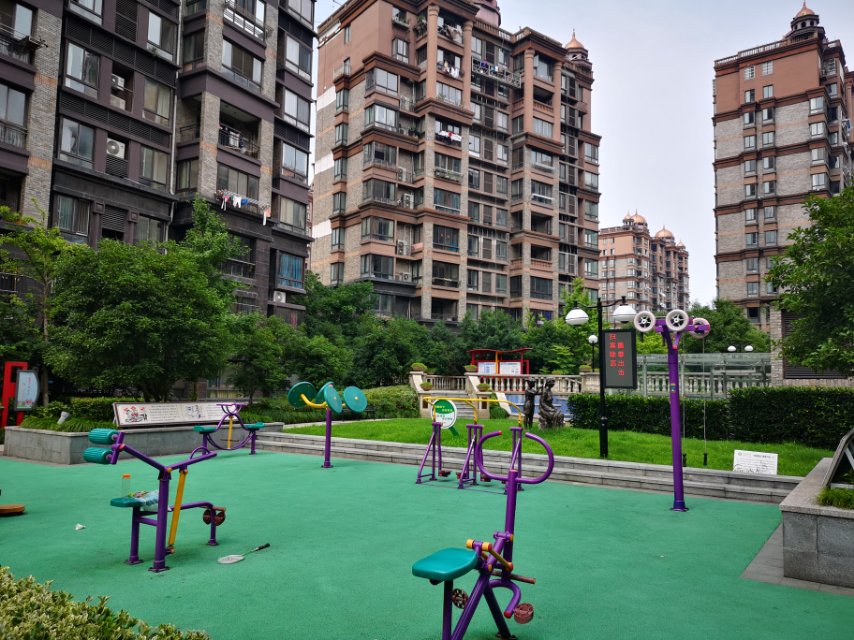 金海街道恒盛湖畔豪庭88弄健身點(diǎn)