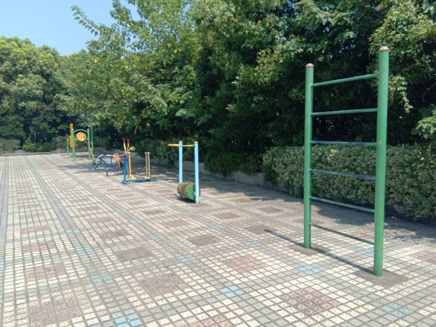 彭趙小區(qū)中區(qū)市民健身點2