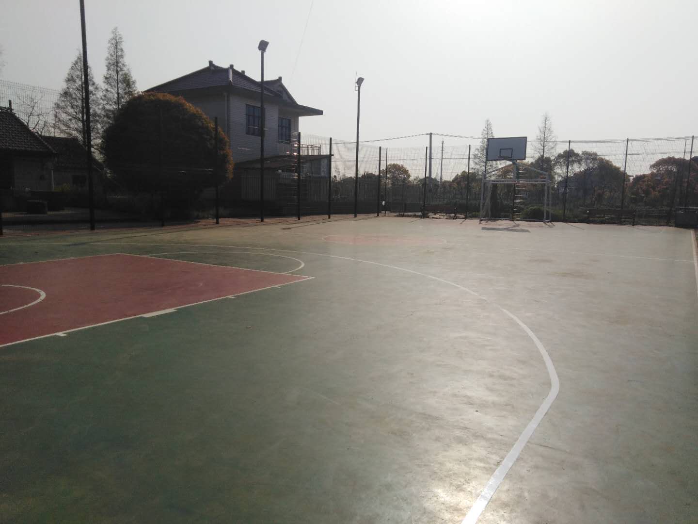 建設(shè)鎮(zhèn)建設(shè)村多功能球場