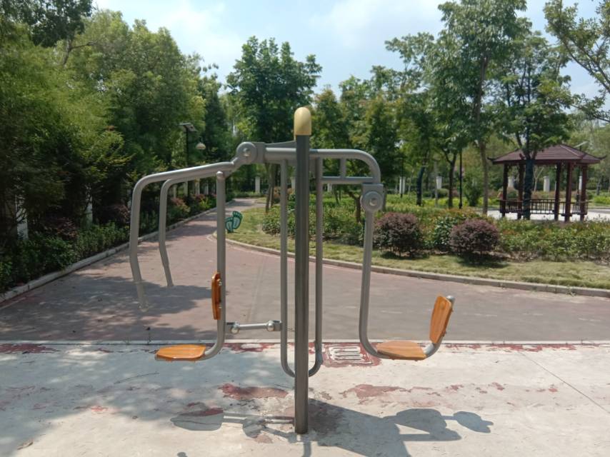 上下肢訓(xùn)練器