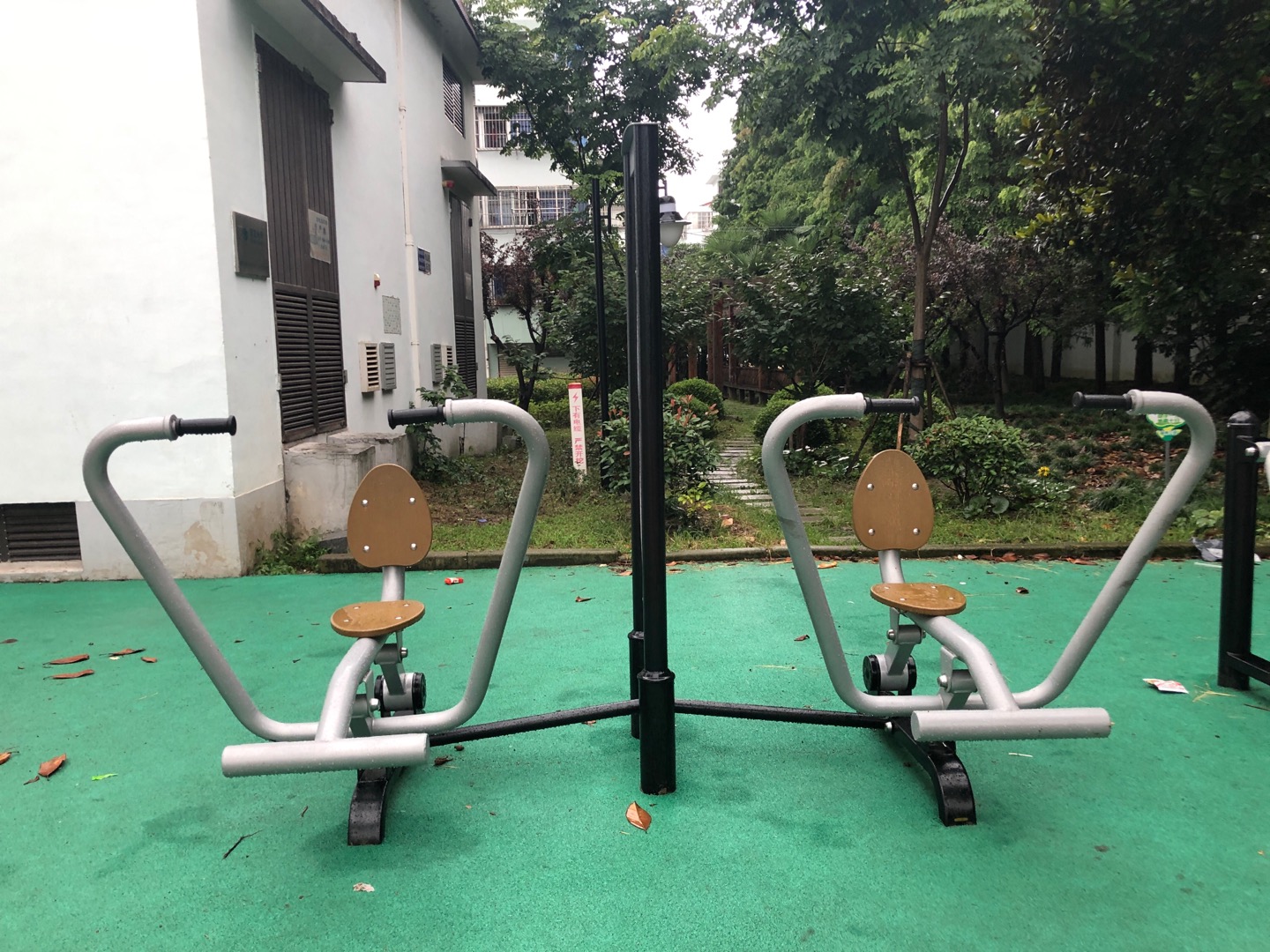 自重式劃船訓練器 自重式劃船訓練器