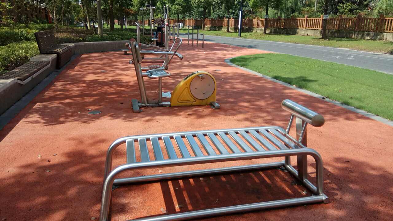 楊家橋桃浦河景觀(guān)道休閑綠地健身點(diǎn)