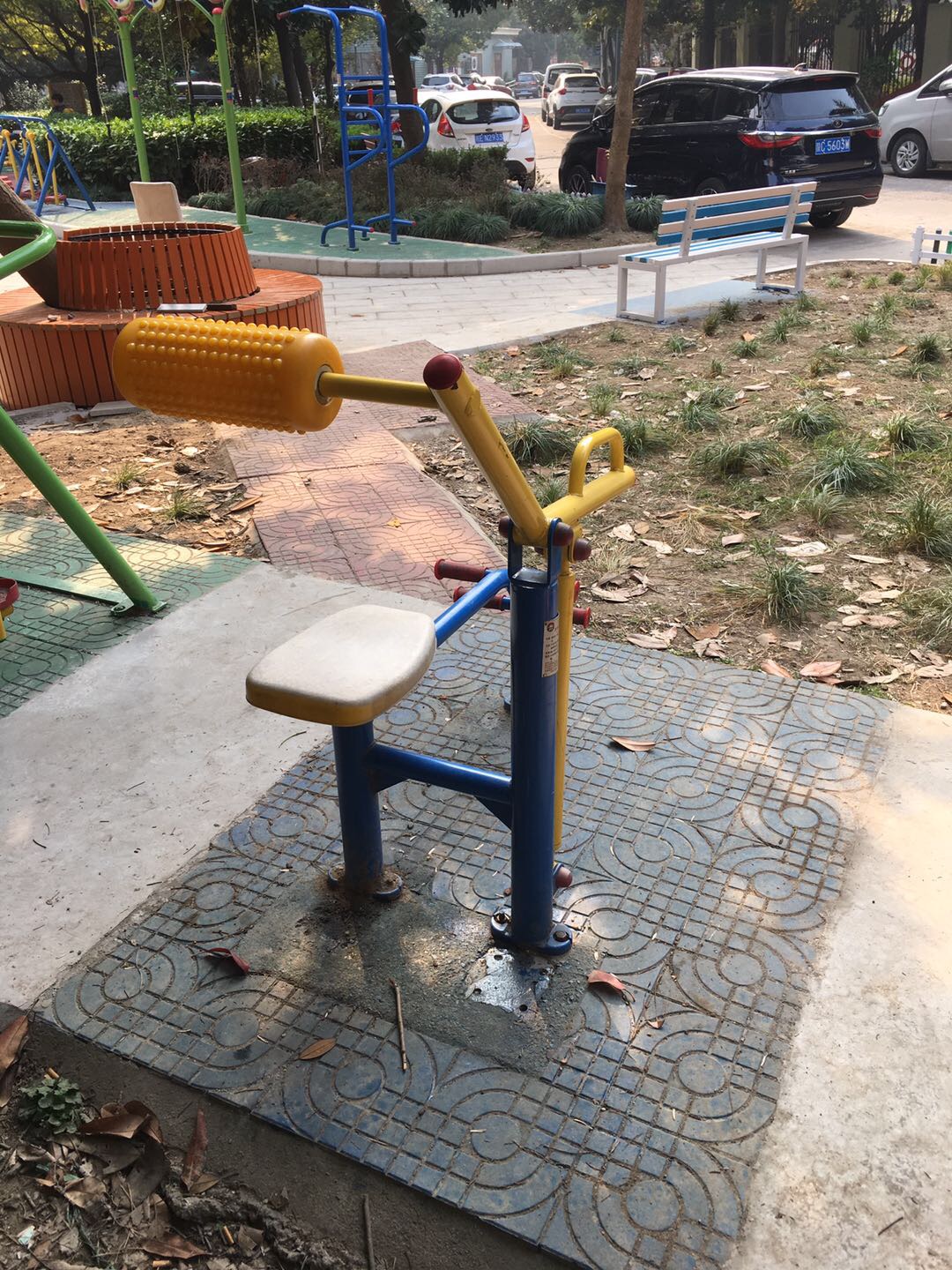 腹背鍛煉器 腹背鍛煉器