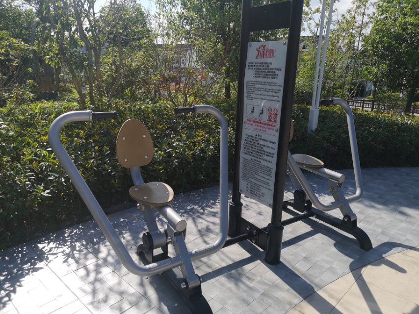 自重式平推訓(xùn)練器