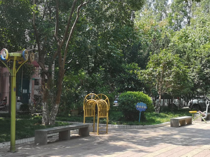 航華三村一居委健身苑點A