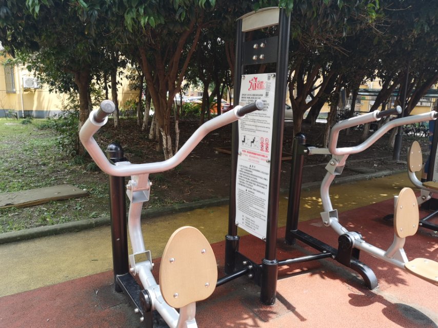 自重式高拉訓(xùn)練器