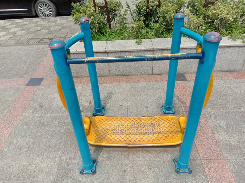 晃板健身器 晃板健身器