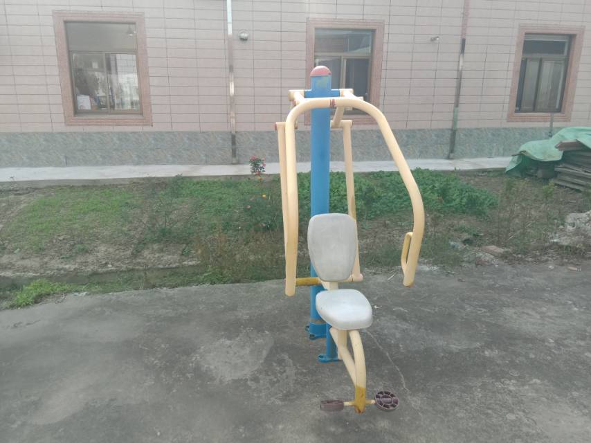 自重推胸器 自重推胸器