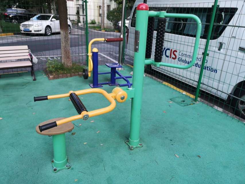 坐式腰背按摩器