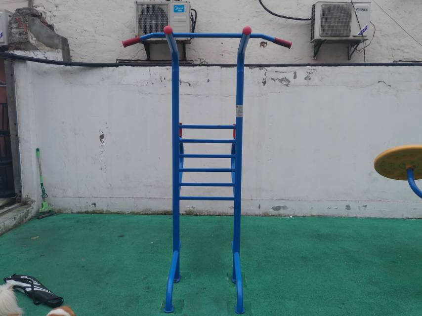 多功能訓(xùn)練器