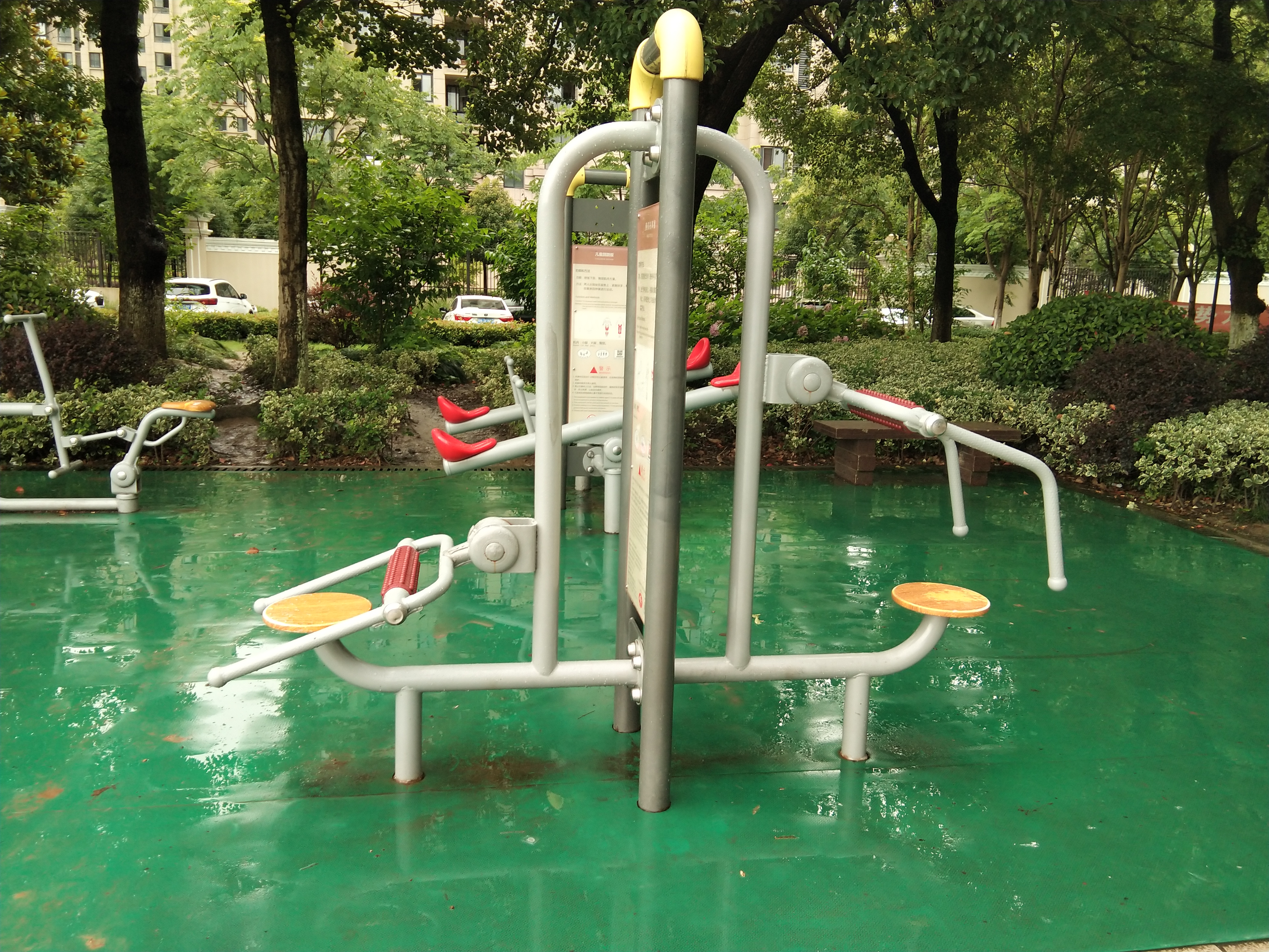 頸腰按摩器 頸腰按摩器