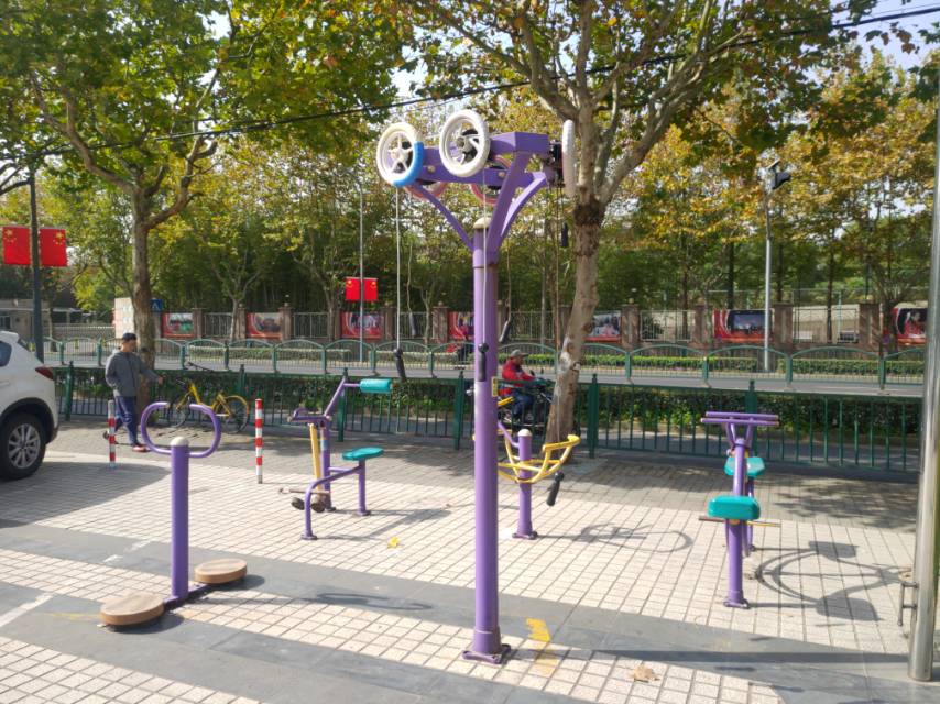 齊五居委博愛家園廣場(chǎng)健身點(diǎn)