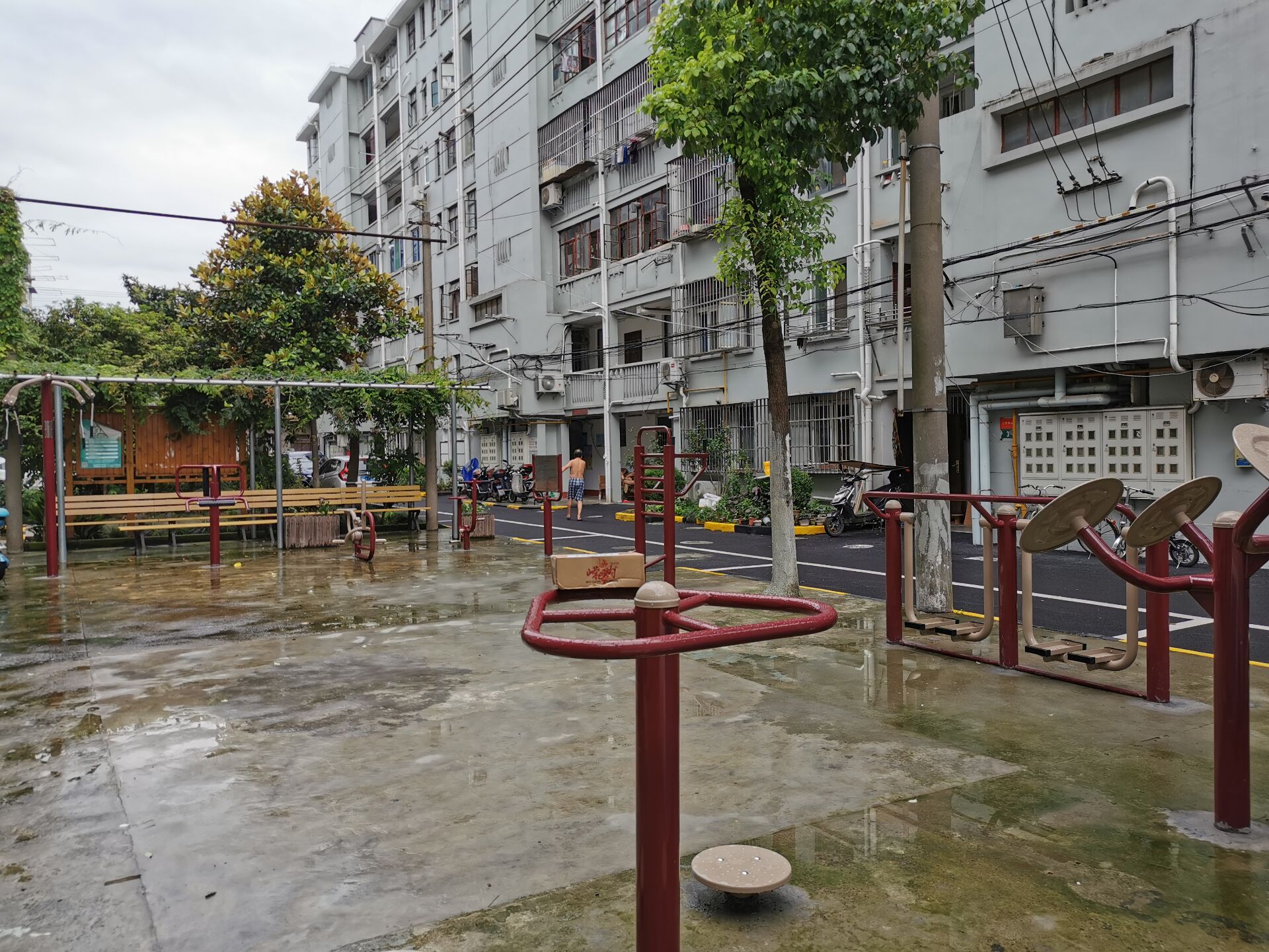 人民小區(qū)市民益智健身點(diǎn)