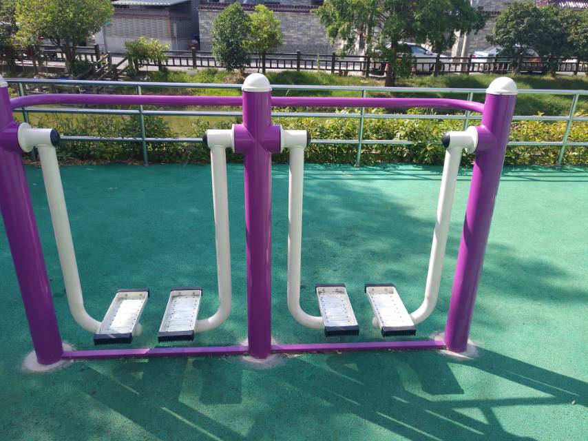 雙立柱太空漫步器