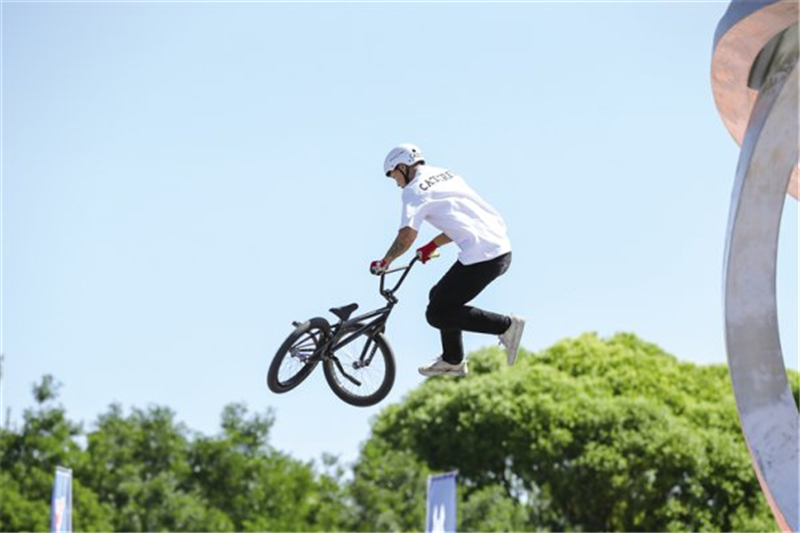 呼和浩特市首屆國際極限運動職業(yè)賽收官