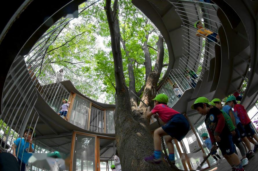 極簡(jiǎn)設(shè)計(jì)的幼兒園成為孩子釋放天性的樂園 極簡(jiǎn)設(shè)計(jì)的幼兒園成為孩子釋放天性的樂園