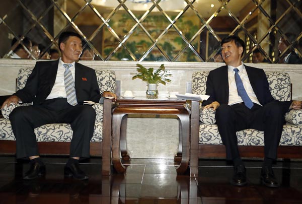 運(yùn)動(dòng)場(chǎng) 運(yùn)動(dòng)場(chǎng)