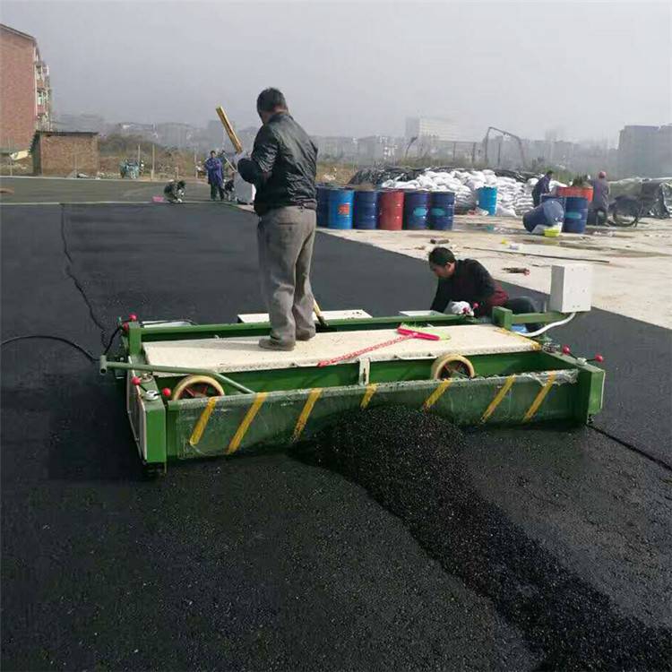 透氣型與混合型塑膠跑道區(qū)別