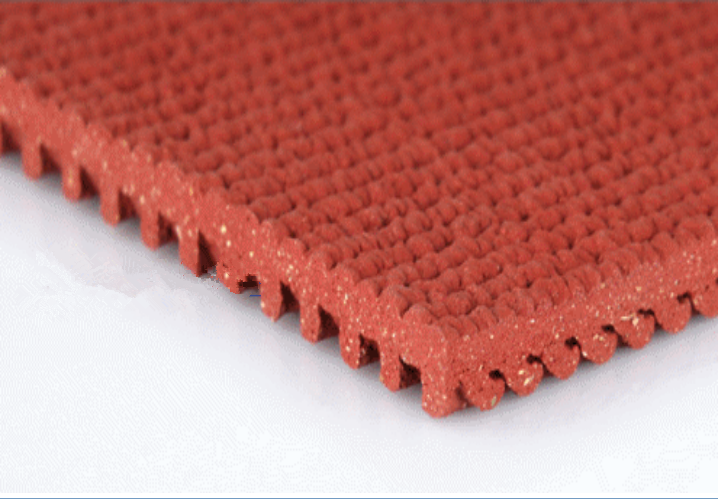 <strong>聚氨酯塑膠跑道外墻保溫材料有什么優(yōu)勢？</strong>