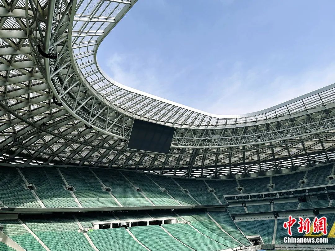 這個對標(biāo)國際水準(zhǔn)建設(shè)的新球場，就在咱家門口→(圖5)